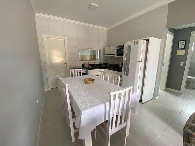 Apartamento alto padrão Praia de Zimbros